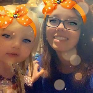 Meet your Posher, Nena